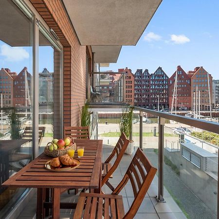 Waterlane Riverside - Spa, Pool, Gym & Parking By Downtown Apartments Gdansk Dış mekan fotoğraf