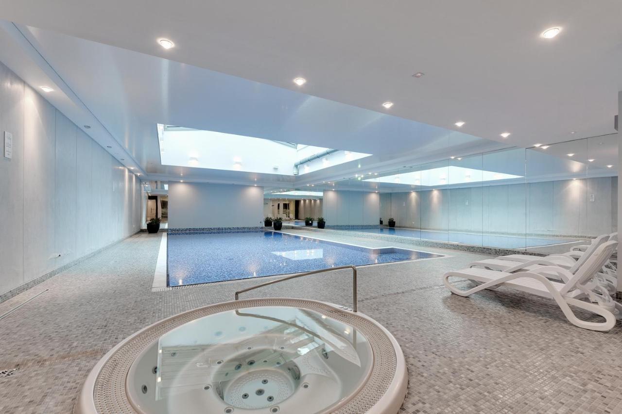 Waterlane Riverside - Spa, Pool, Gym & Parking By Downtown Apartments Gdansk Dış mekan fotoğraf
