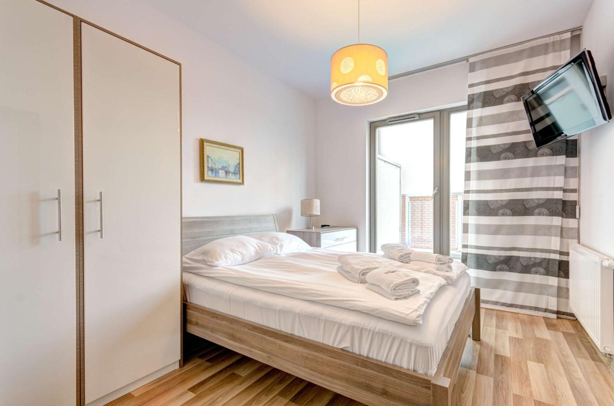 Waterlane Riverside - Spa, Pool, Gym & Parking By Downtown Apartments Gdansk Oda fotoğraf
