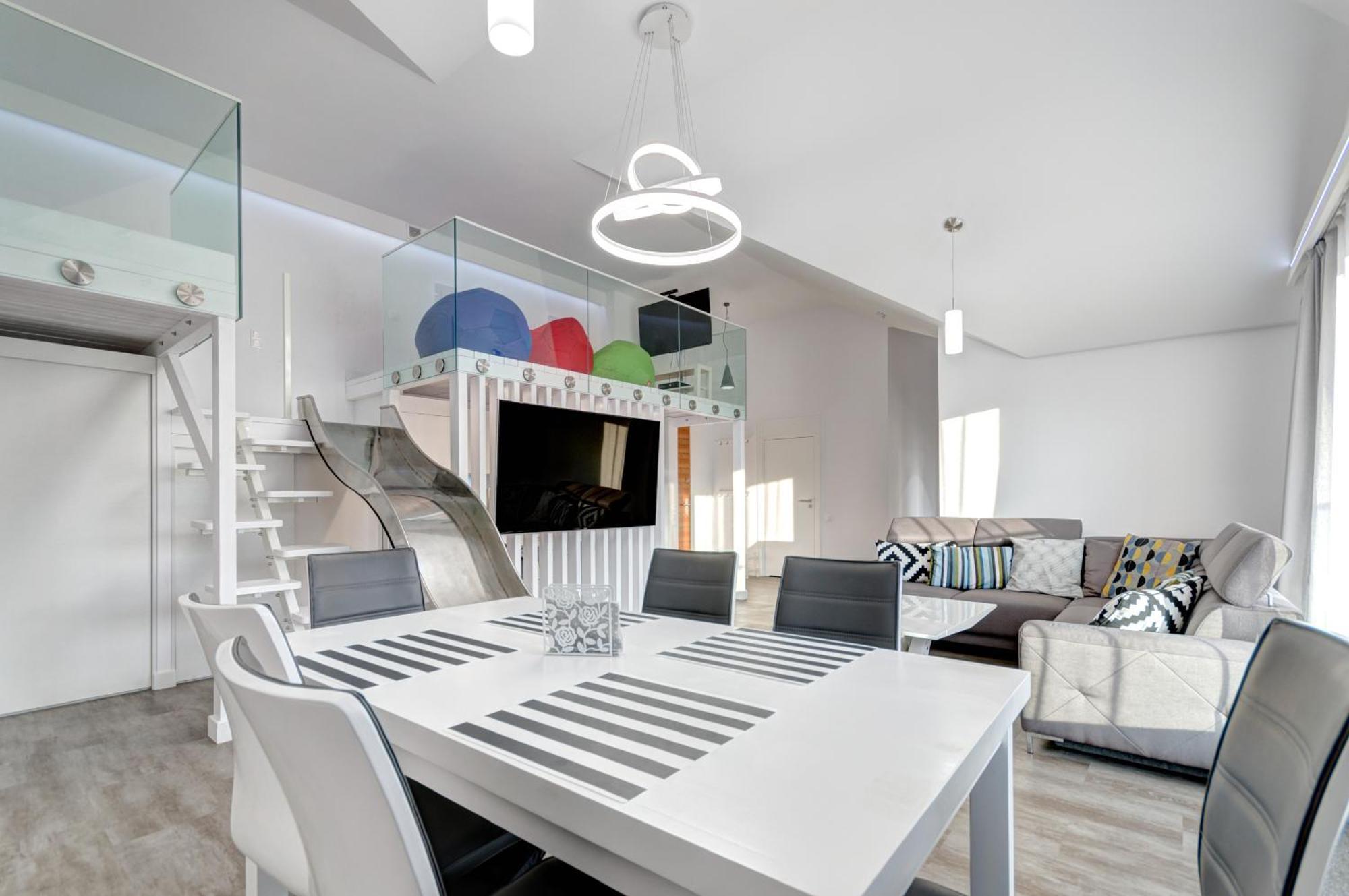 Waterlane Riverside - Spa, Pool, Gym & Parking By Downtown Apartments Gdansk Oda fotoğraf