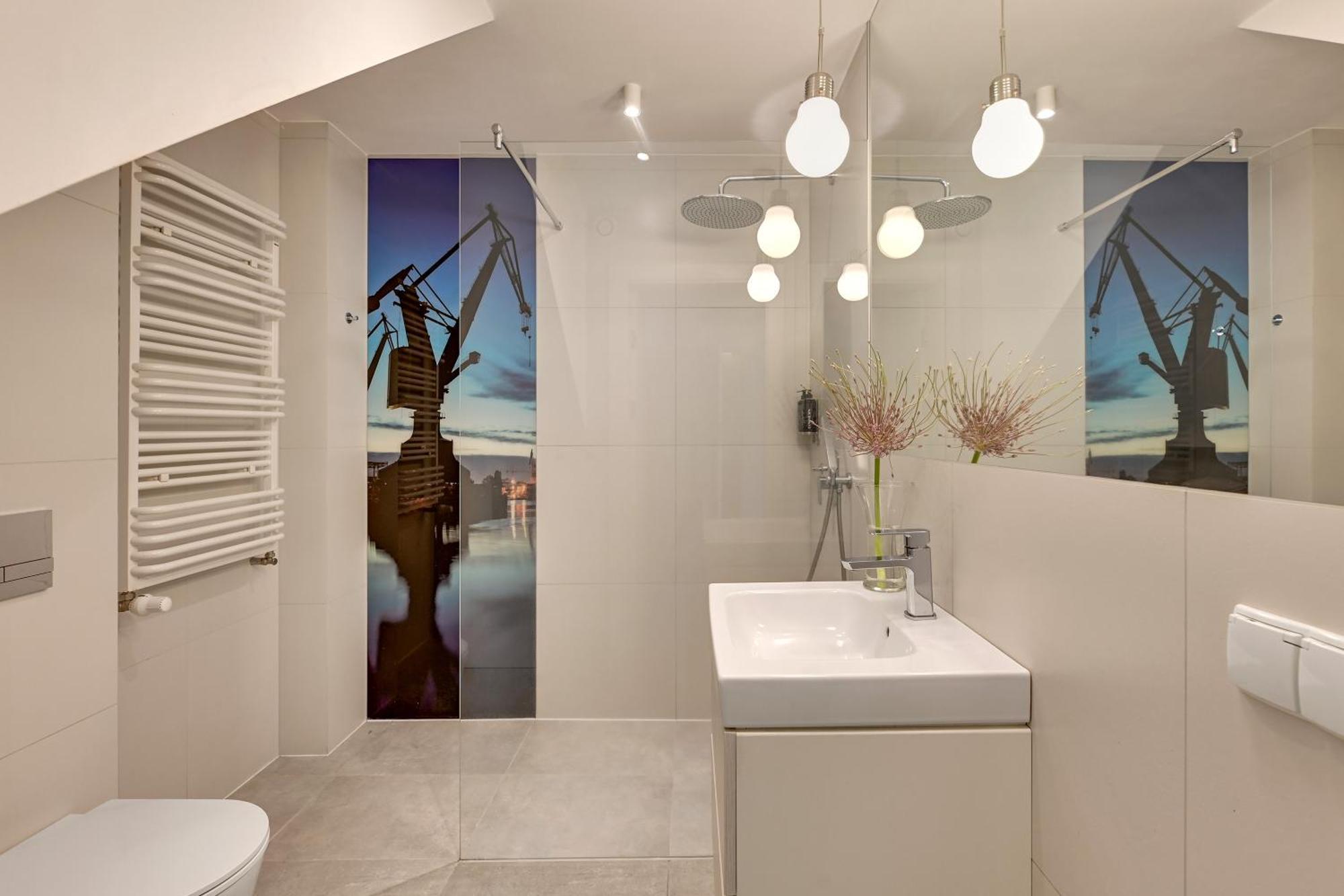 Waterlane Riverside - Spa, Pool, Gym & Parking By Downtown Apartments Gdansk Oda fotoğraf