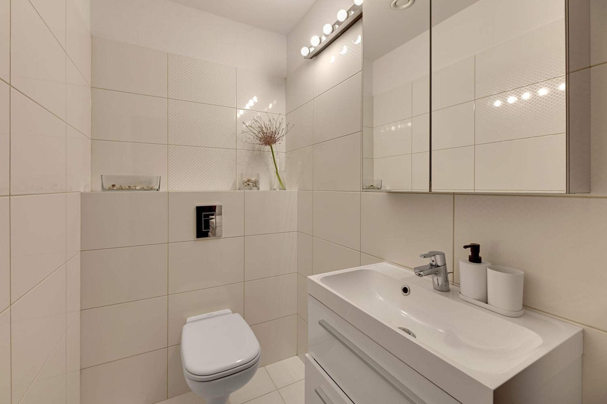 Waterlane Riverside - Spa, Pool, Gym & Parking By Downtown Apartments Gdansk Oda fotoğraf